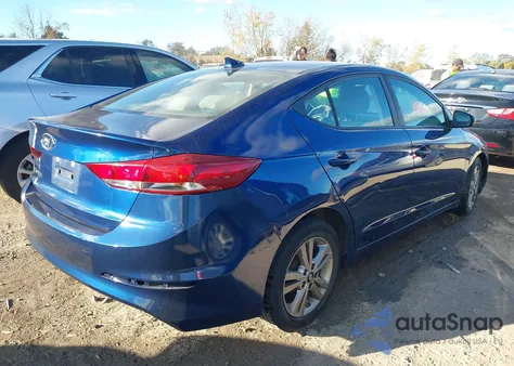 2017 Hyundai Elantra Se z USA, uszkodzony, nr VIN 5NPD84LFXHH181463